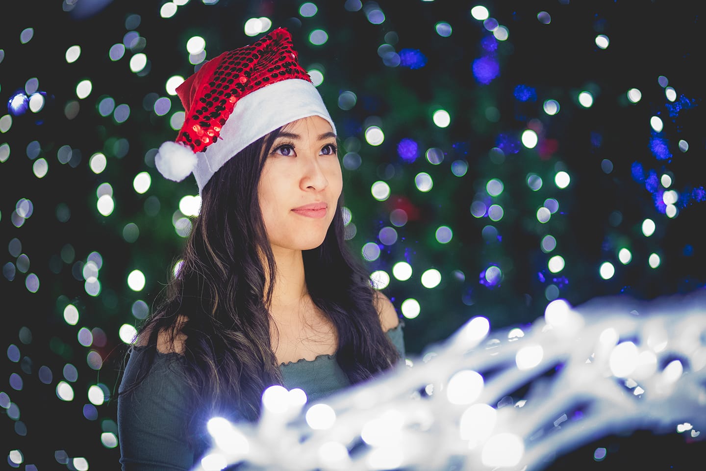 fractals-girl-christmas-lights-purple-lens-no-flare